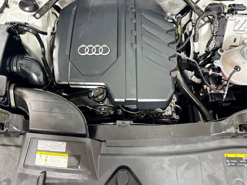 Used 2021 Audi Q5 Prestige w/ Prestige Package image 29