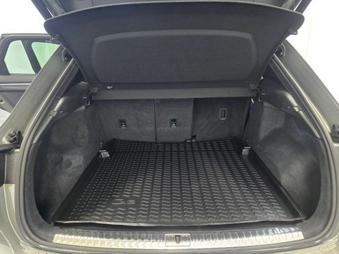 Used 2023 Audi Q3 2.0T Premium Plus w/ Premium Plus Package image 11