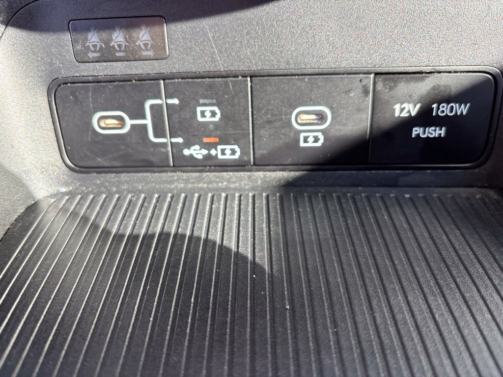 Used 2024 Hyundai Kona SEL FWD image 18