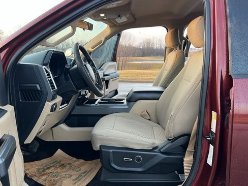 Used 2017 Ford F250 XLT w/ XLT Premium Package image 14