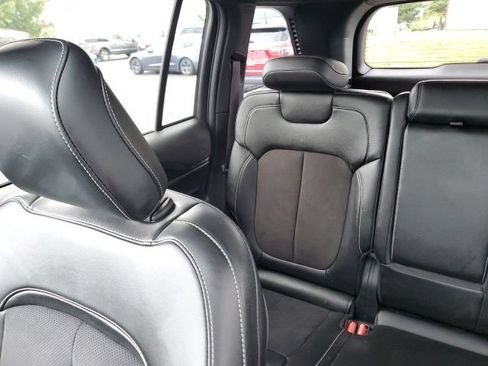 Used 2023 Jeep Grand Cherokee Altitude AWD/4WD image 14
