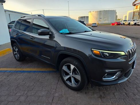 Used 2020 Jeep Cherokee Limited w/ Trailer Tow Group AWD/4WD image 3
