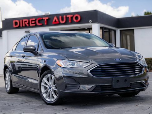 Used 2019 Ford Fusion SE FWD image 1