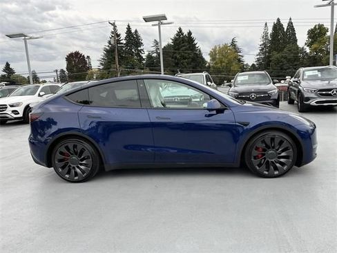 Used 2021 Tesla Model Y Performance image 6