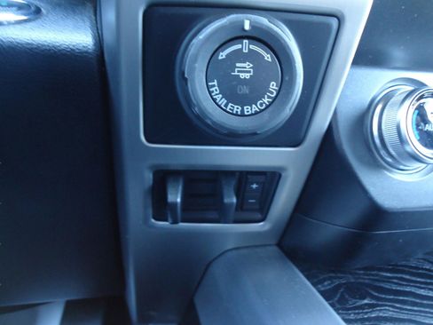 Used 2020 Ford F150 Platinum w/ Equipment Group 701A Luxury AWD/4WD image 22