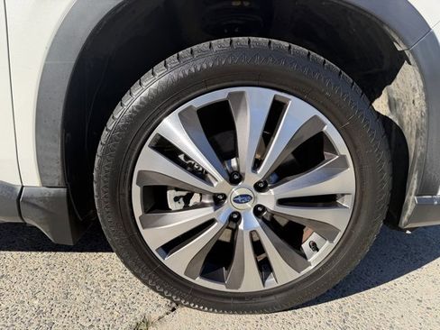 Used 2019 Subaru Ascent Touring w/ Popular Package #2 image 19