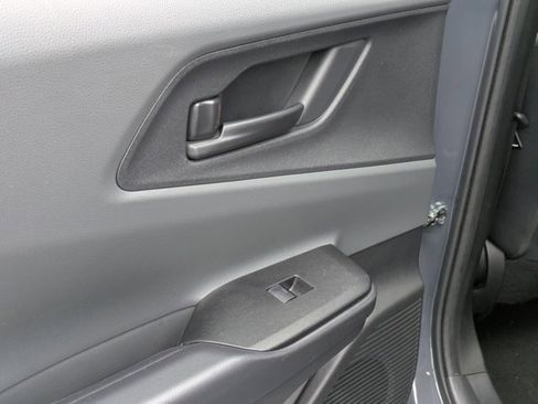 Used 2024 Toyota Prius LE image 21