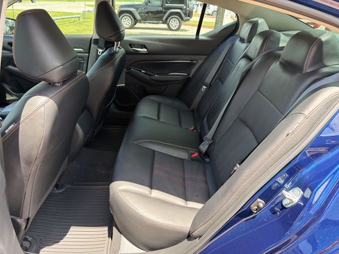 Used 2023 Nissan Altima 2.5 SR w/ SR Premium Package FWD image 15