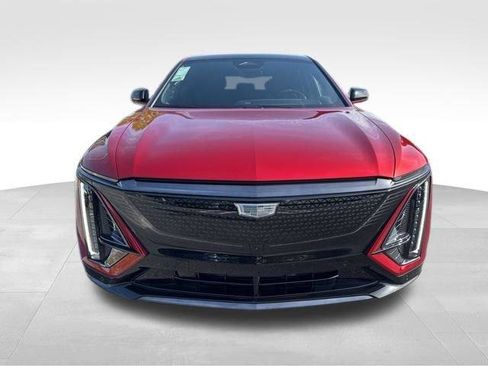 New 2025 Cadillac Lyriq Sport image 9