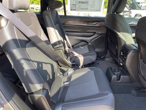 New 2025 Jeep Grand Cherokee L Laredo w/ Luxury Tech Group I image 28