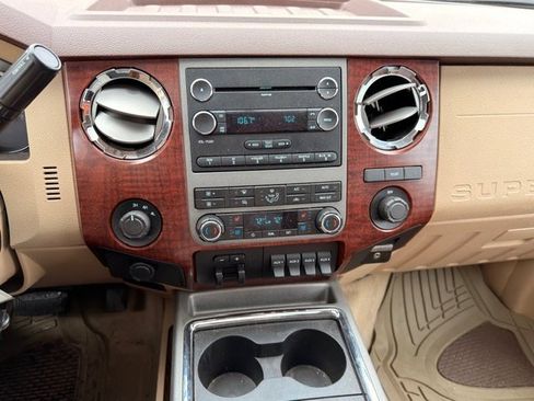 Used 2011 Ford F450 King Ranch w/ King Ranch w/Chrome Pkg image 2