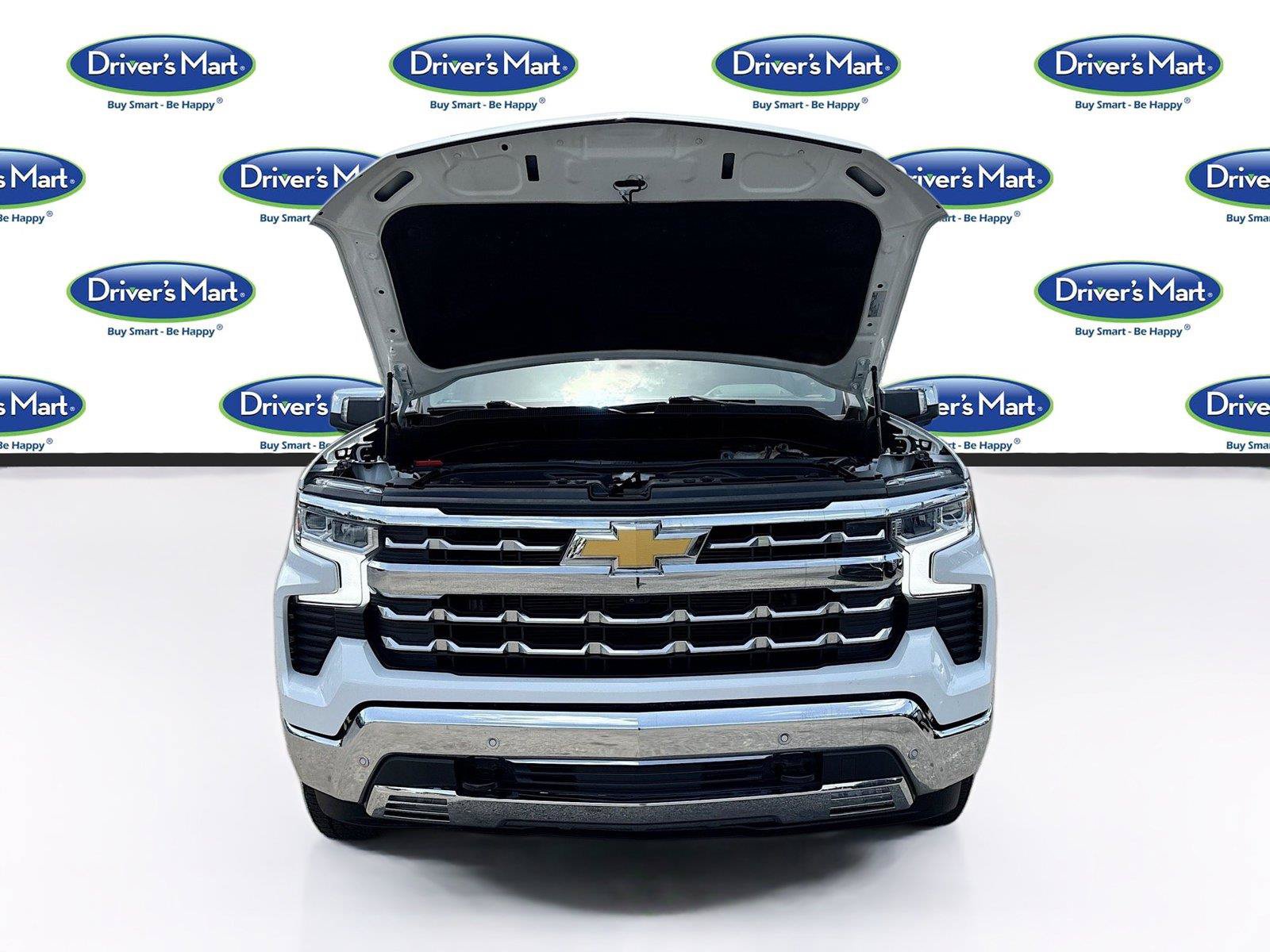Used 2024 Chevrolet Silverado 1500 LTZ w/ LTZ Convenience Package II AWD/4WD image 33