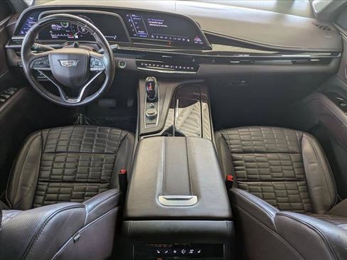 Used 2022 Cadillac Escalade Sport Platinum w/ LPO, ONYX Package AWD/4WD image 18