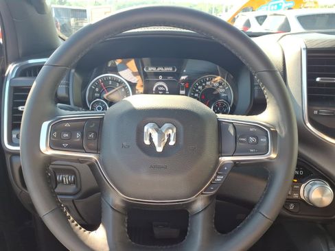 Used 2024 RAM 1500 Laramie AWD/4WD image 8