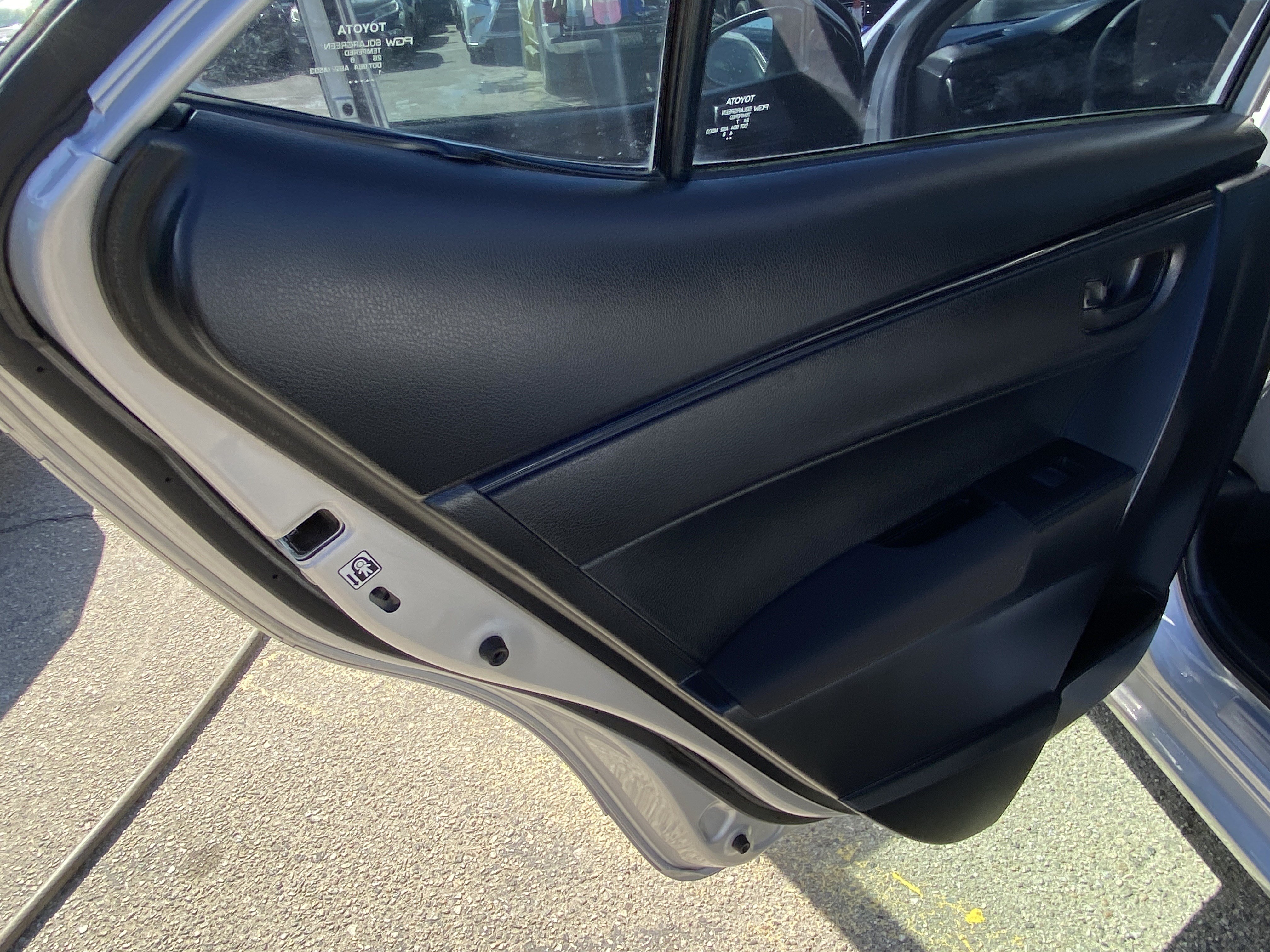 Used 2018 Toyota Corolla L w/ Body Protection Package FWD image 14