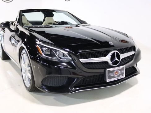 Used 2017 Mercedes-Benz SLC 300 image 25