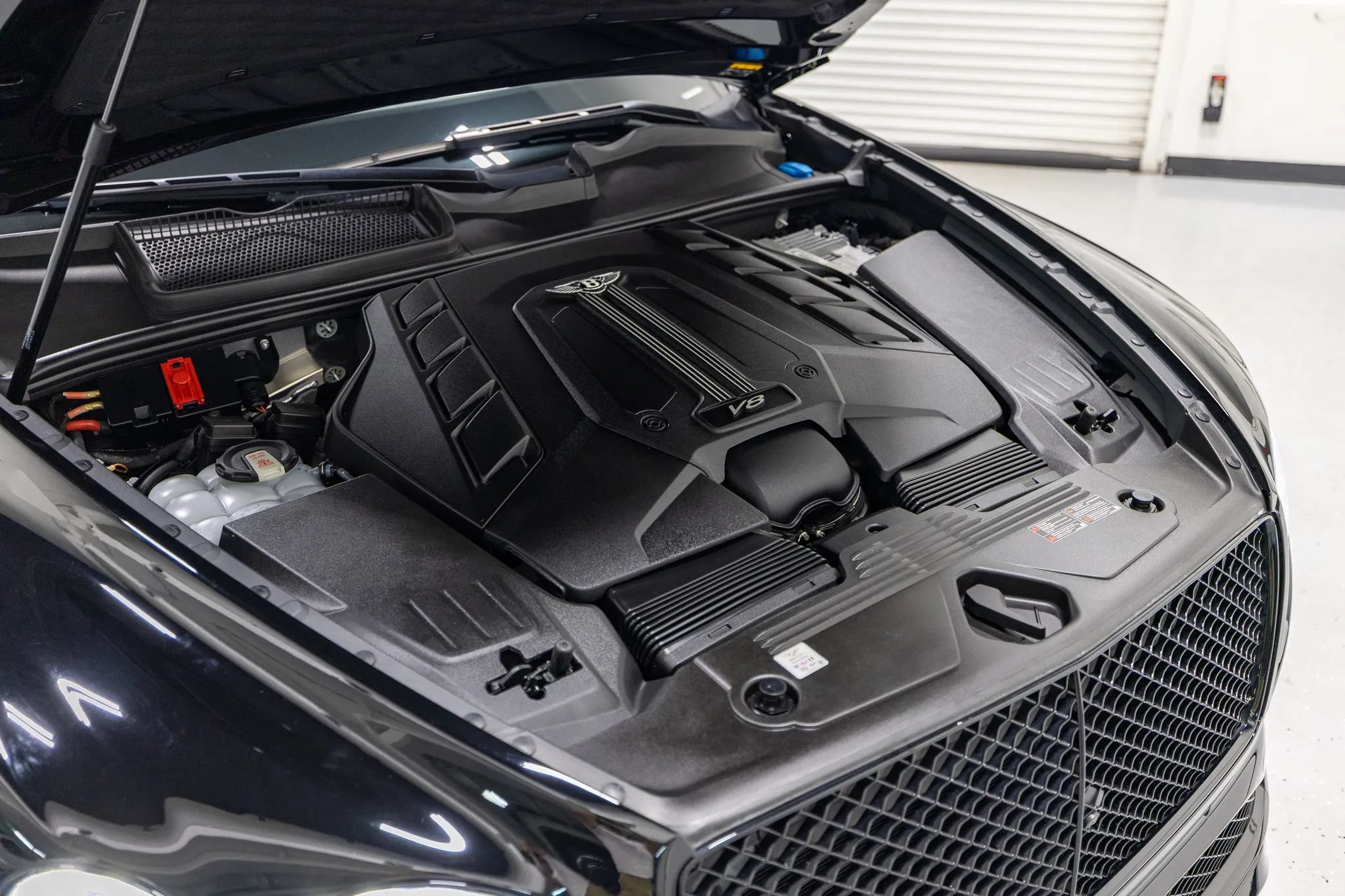 Used 2022 Bentley Bentayga AWD/4WD image 50