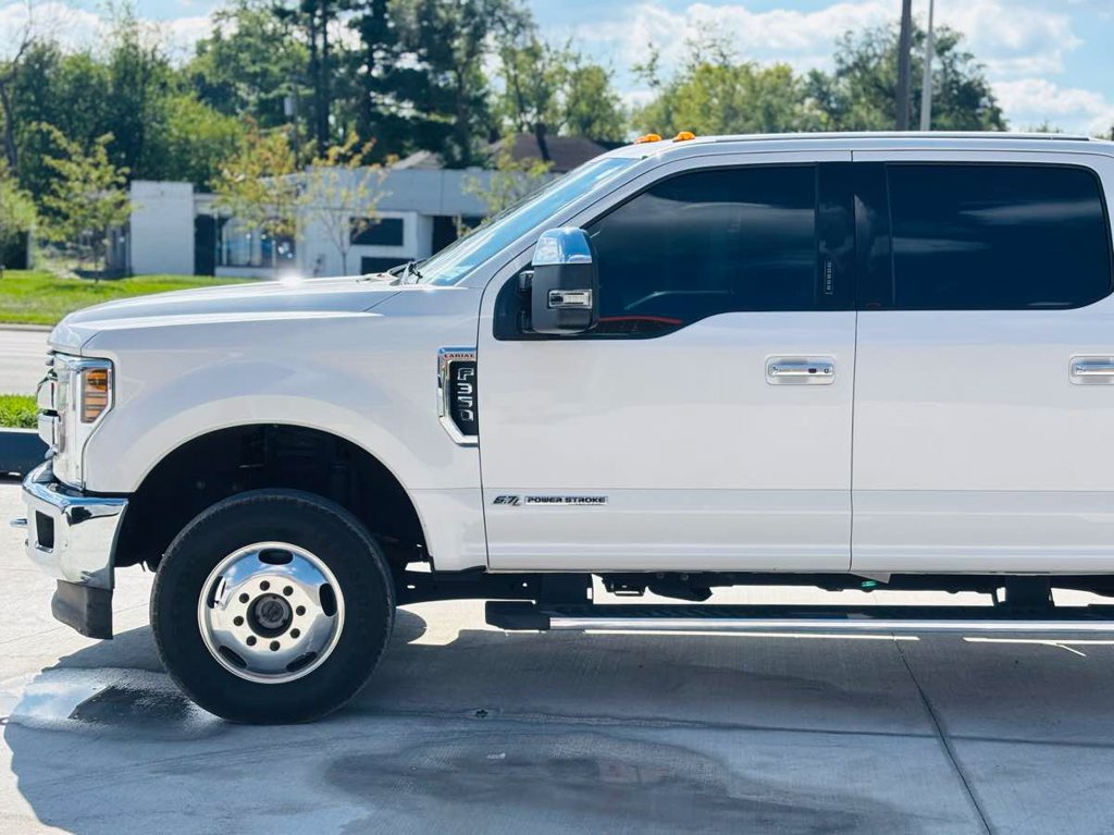 Used 2019 Ford F350 Lariat w/ Lariat Ultimate Package AWD/4WD image 18
