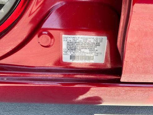 Used 2025 Nissan Versa SV image 27