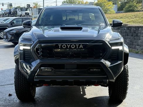 Certified 2025 Toyota Tacoma TRD Pro image 12