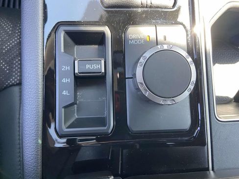 Used 2023 Toyota Tundra Limited AWD/4WD image 33