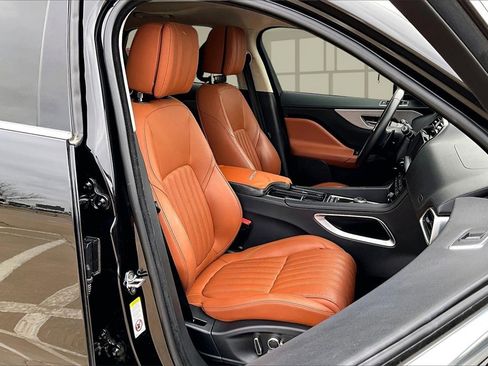 Used 2019 Jaguar F-PACE Portfolio image 7