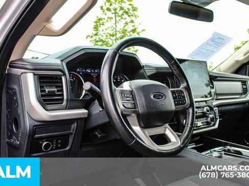 Used 2024 Ford Expedition XLT RWD image 33