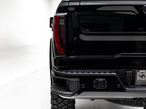 Used 2026 GMC Sierra 2500 AT4X image 21