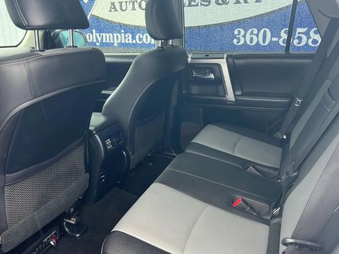 Used 2018 Toyota 4Runner SR5 Premium AWD/4WD image 13