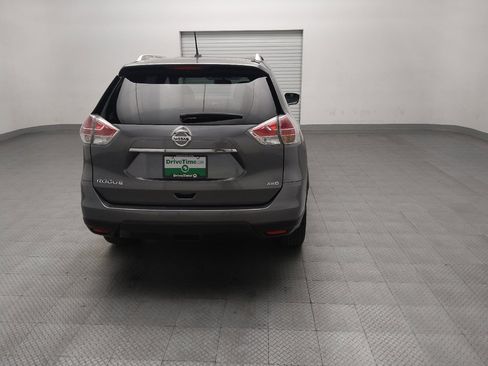 Used 2016 Nissan Rogue S w/ Appearance Package AWD/4WD image 7