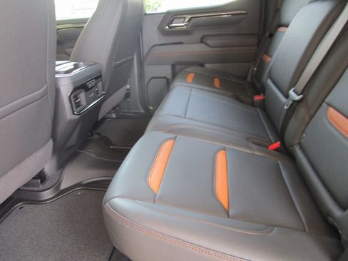 New 2026 GMC Sierra 1500 AT4 w/ AT4 Premium Package AWD/4WD image 23