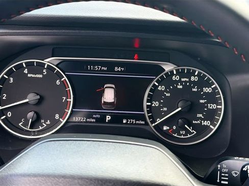 Used 2025 Nissan Rogue SV AWD/4WD image 12