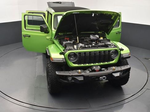 New 2025 Jeep Wrangler Unlimited Rubicon 392 image 25