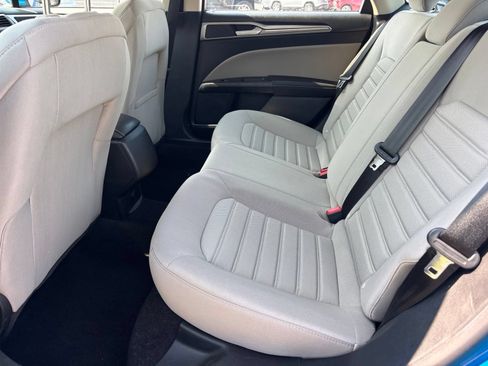 Used 2020 Ford Fusion S FWD image 10