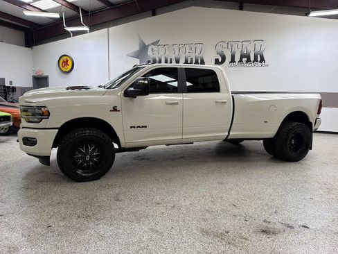 Used 2024 RAM 3500 Laramie w/ Night Edition AWD/4WD image 2