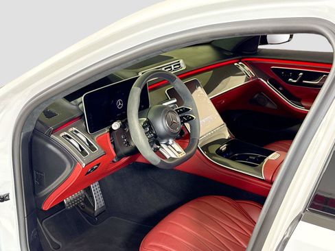 Used 2025 Mercedes-Benz S 63 AMG S image 15