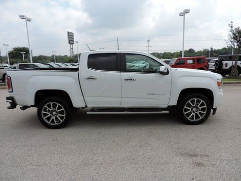 Certified 2021 GMC Canyon Denali RWD image 4