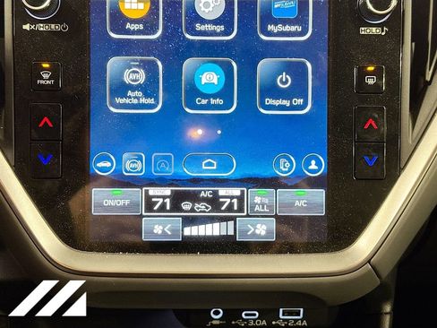 Used 2024 Subaru Crosstrek 2.0i Premium image 17