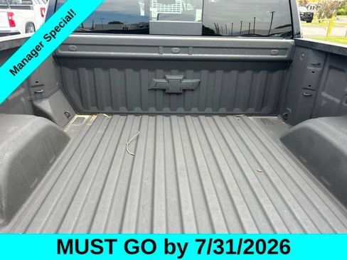 Used 2025 Chevrolet Silverado 1500 LT Trail Boss w/ Convenience Package II AWD/4WD image 30