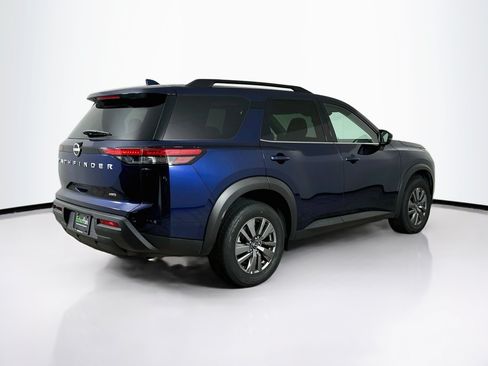 Used 2025 Nissan Pathfinder SV AWD/4WD image 9