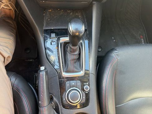 Used 2014 MAZDA MAZDA3 s Grand Touring w/ Technology Package image 20