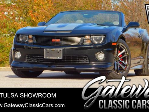 Used 2011 Chevrolet Camaro SS image 1