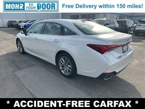 Used 2022 Toyota Avalon XLE image 5