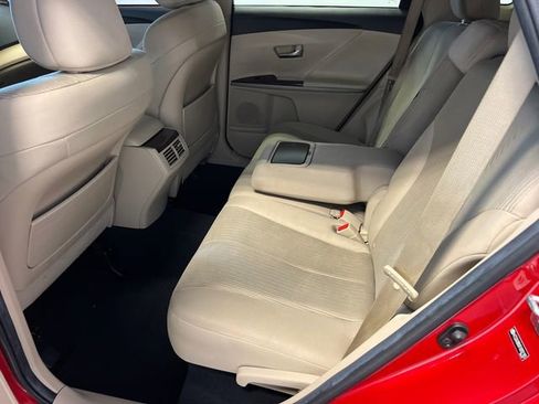 Used 2015 Toyota Venza LE FWD image 16