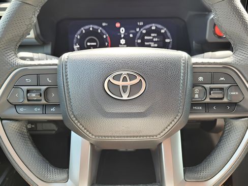 Certified 2025 Toyota Tacoma TRD Sport image 27