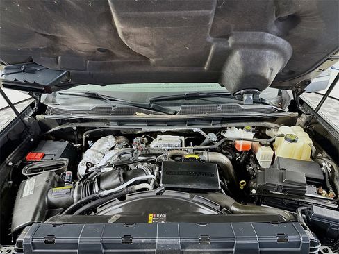 Used 2021 Chevrolet Silverado 2500 LTZ w/ LTZ Plus Package image 34