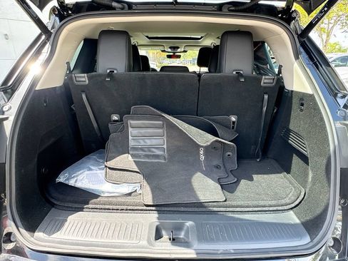 Certified 2026 INFINITI QX60 Luxe w/ Cargo Package FWD image 29