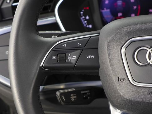 Used 2025 Audi Q3 2.0T Premium w/ Convenience Package image 21