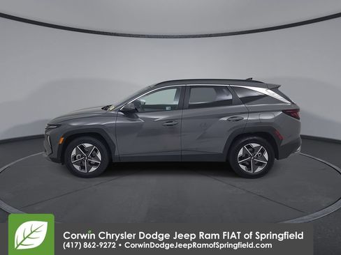 Used 2025 Hyundai Tucson SEL FWD image 9