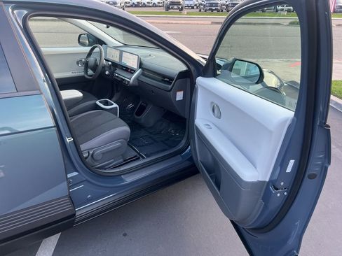 Used 2024 Hyundai Ioniq 5 SEL image 28